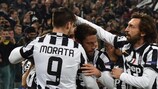 I festeggiamenti bianconeri dopo il gol-partita di Tévez contro i tedeschi