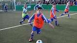 Muchas actividades tendrán lugar en 600 de los 1.000 mini-campos de fútbol existentes en el país