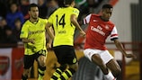 Arsenals Alex Iwobi blieb immer wieder in der Dortmunder Abwehr hängen