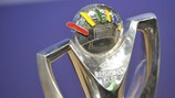 Die Trophäe des UEFA-Regionen-Pokals