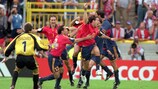 EURO 2000 highlights: Yugoslavia 3-4 Spain