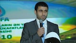 Rashad F. Sadygov (Azerbaiyán) recoge su premio