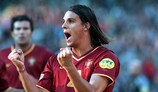 Nuno Gomes looks ahead to Portugal's semi-final against Spain by answering users' tweets