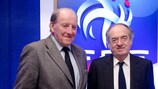 El presidente de EURO 2016 SAS, Jacques Lambert, con su homólogo de la FFF, Noël Le Graët