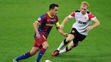 Xavi Hernández and Paul Scholes in action in the 2011 UEFA Champions League final