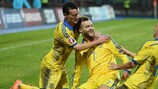 Ukraines Andriy Yarmolenko (Mitte) feiert seinen ersten Treffer in Luxemburg