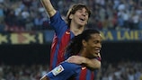 Lionel Messi y Ronaldinho, con el Barcelona
