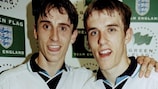 Gary e Phil Neville jogaram juntos por Inglaterra no EURO '96