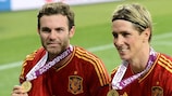 Juan Mata et Fernando Torres, sacrés à l'UEFA EURO 2012