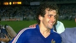 Michel Platini tras ganar con Francia el Campeonato de Europa de la UEFA de 1984