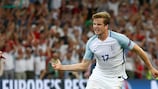 Эрик Дайер празднует гол в ворота сборной России