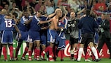 El gol de oro de David Trezeguet permitió a Francia levantar el título en el 2000
