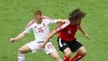 Julian Baumgartlinger im Ungarn-Spiel gegen László Kleinheisler