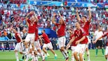 Hungría celebra uno de los seis goles que se vieron en un apasionante partido contra Portugal
