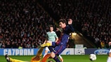 Fraser Forster rettet vor Lionel Messi