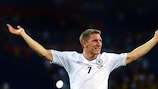 Bastian Schweinsteiger celebra la victoria de Alemania sobre Holanda en la UEFA EURO 2012