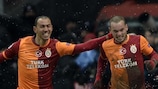 Los jugadores del Galatasaray celebra el gol de Wesley Sneijder contra la Juventus