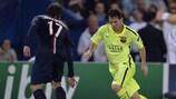 Lionel Messi face à son ancien coéquipier au Barça Maxwell au Parc des Princes