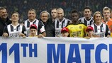 UEFA-Präsident Michel Platini mit Spielern beim letztjährigen Spiel gegen Armut in Bern