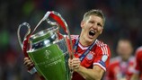 Bastian Schweinsteiger terminou uma relação de 17 anos carregada de troféus com o Bayern e juntou-se ao United
