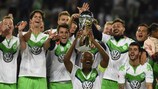 Wolfsburg feiert seinen Triumph im Superpokal