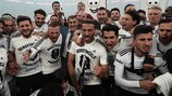Beşiktaş feierte die ganze Nacht durch