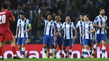 Porto celebra o segundo dos seus cinco golos