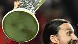 Zlatan Ibrahimović venceu a UEFA Europa League pelo Manchester United na época passada
