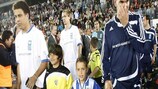 Ronaldo e Zinédine Zidane ajudam a organizar o Jogo Contra a Pobreza, como embaixadores da boa vontade do PNUD