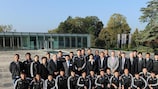A delegação de treinadores da China na sede da UEFA, em Nyon