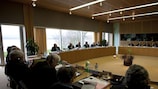 Das UEFA-Exekutivkomitee beim Treffen in Nyon