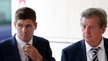Roy Hodgson e Steven Gerrard revelaram-se moderadamente positivos sobre a camoanha da Inglaterra