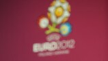 Laurent Blanc espera um desafio complicado frente à Inglaterra