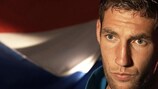 Netherlands goalkeeper Maarten Stekelenburg talks to UEFA.com