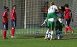 As jogadoras de Portugal festejam um dos golos na Arménia