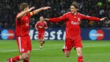 Fernando Torres & Steven Gerrard feiern das Führungstor für Liverpool