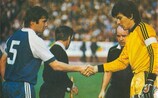 Dynamo's Anatoliy Demyanenko and Spartak's Rinat Dasaev before a 1986 meeting