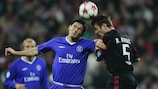 Frank Lampard (Chelsea, à g.) face à Robert Kovač (Bayern) lors de la seule rencontre entre les deux équipes en 2005