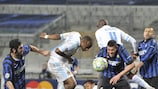 André Ayew remata de cabeça e marca o golo da vitória do Marselha sobre o Inter nos descontos