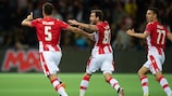 Crvena zvezda feiert einen der beiden Treffer bei den Young Boys