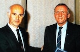 Former Levski and Lokomotiv Sofia coach Vasil Metodiev (right) pictured with Arrigo Sacchi