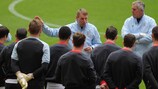 Stuart Pearce addresses the England squad in training at Wembley