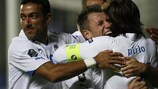 Antonio Cassano festeja o golo do empate da Itália na Estónia