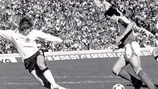 Hans Krankl marca o golo da vitória da Áustria, por 3-2, sobre a RFA, no Mundial de 1978