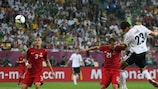 Mario Gomez  della Germania segna di testa il gol decisivo contro il Portogallo