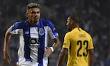 Tiquinho comemora após marcar o golo inaugural no último jogo entre Porto e Young Boys