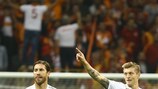 Toni Kroos (right) after scoring Real Madrid's winner at Galatasaray