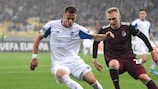 Dynamo Kyiv's Artem Besedin in action with Victor Nelsson (right) of Copenhagen on Matchday 3