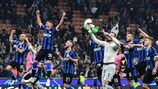 L'Inter festeggia la vittoria contro il Dortmund