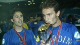 Alberto Gilardino (Italien) 2004 mit dem Pokal